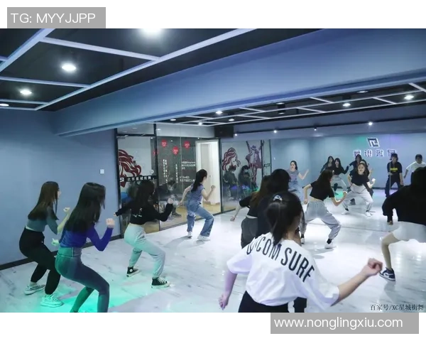 专访黄敏揭示街舞成功背后的秘诀与心路历程 专访黄敏揭示街舞成功背后的秘诀与心路历程